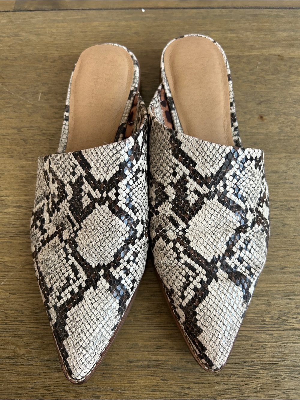 Crown Vintage Women’s Macaria Snakeskin Print Pointed Toe Slip-On Mules Size 7.5